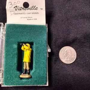 Forma Vitrum "Luther the Lookout" miniature bronze figurine